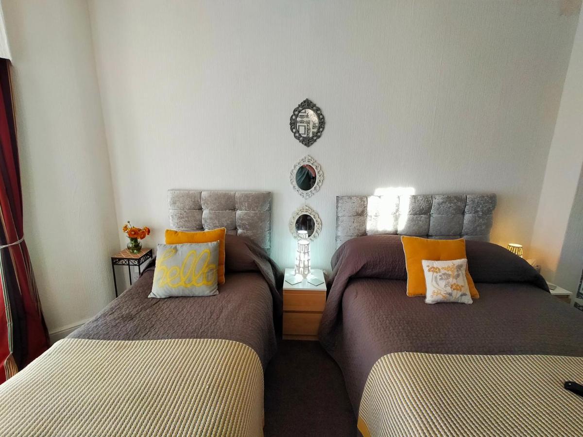 Hotel Babylon Blackpool Bagian luar foto
